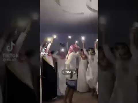 ثاني واحد باين سرواله ههههههههه ههههههههه مت من الضحك