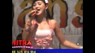 Ayu Trisnawati Putri Iklan Romansa