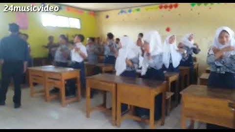 ENTAH APA YANG MERASUKIMU (PARODI)VERSI GURU DAN MURID TIKTOK MUSIC VIDEOS