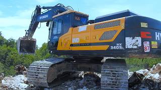 Hyundai CAT Komatsu Excavator Build...