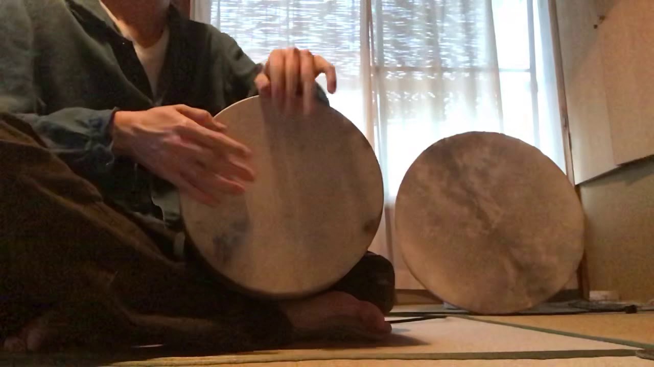 Short Tombak improvisation トンバクの即興演奏 - YouTube