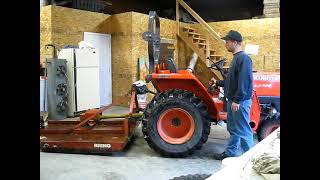 Kubota L3400 - 3PH Action @ 2000 RPM