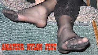 Amateur Girls Nylon Pantyhose Feet Legs