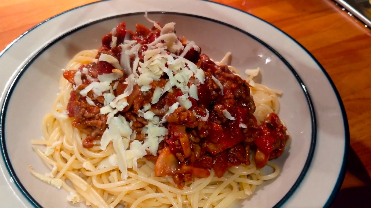 James' Classic Spaghetti Bolognese YouTube