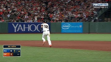 WS2014 Gm5: Panik advances to second on a wild pitch