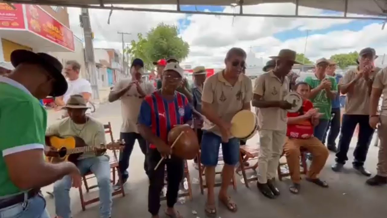 SAMBA DE RODA BOIADEIRO NA FEIRA LIVRE DO BRAVO, BATUQUE "VEM AMOR" - CELO & NINO
