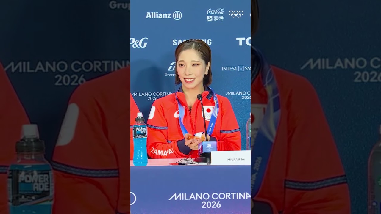 When you can hold your dreams in your hands🥇👐🥺 