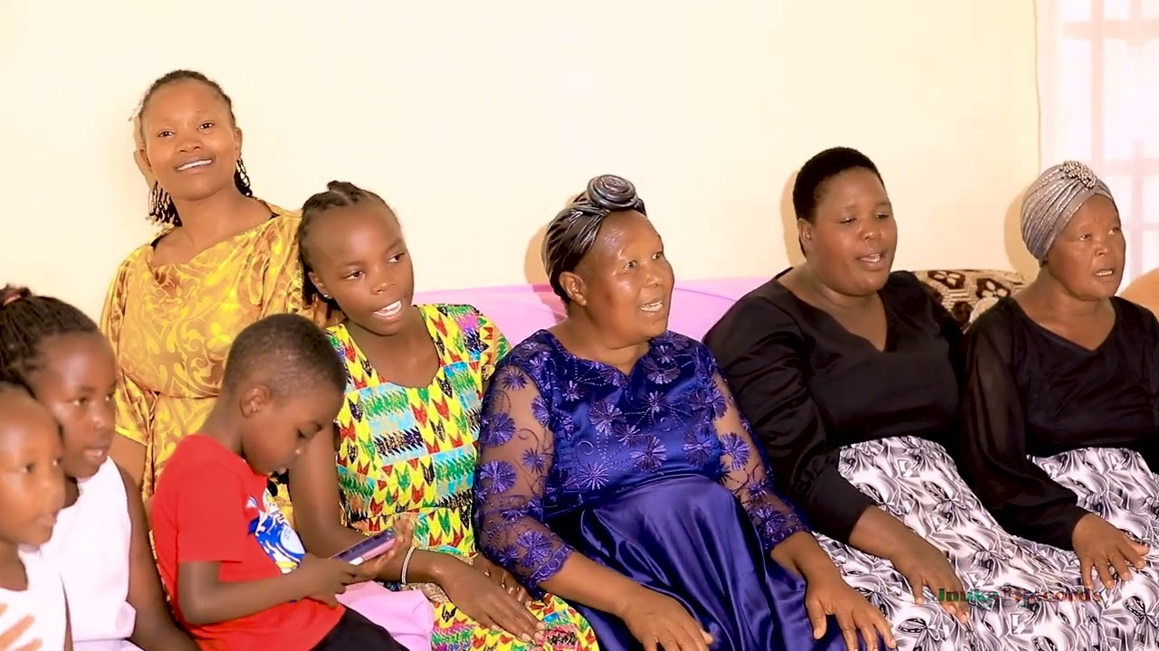 SOSPETER NYAKORA NA MAMA AGNES BARONGO // THE NYAKORA FAMILY 