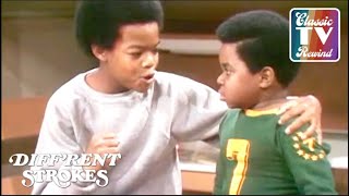 Diff'rent Strokes | Willis Teaches Arnold How To Fight! | Classic TV Rewind