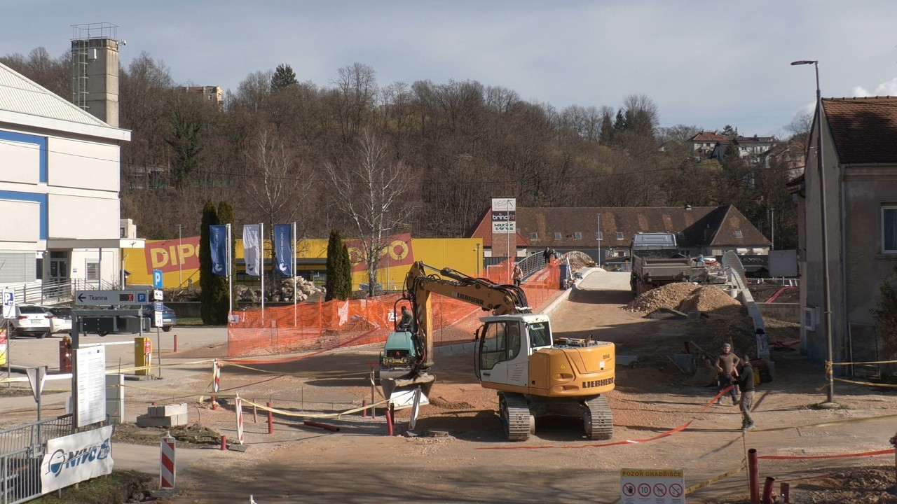 Kmalu asfalt 4K Video