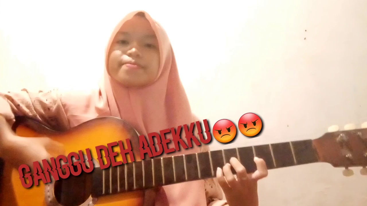 T2 :CINTA SEGITIGA-LELAKI CADANGAN | COVER by Windi - YouTube