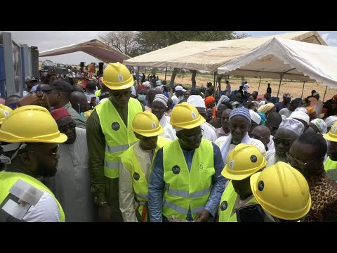 Gorgui Sy Dieng pose la première pierre de l'hôpital de Kébémer