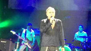 Morrissey - I Will See You In Far Off Places Live Hammersmith 2015