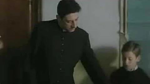Cosa ha fondato don Lorenzo Milani?