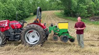 No-Till Corn Planting John Deere 7000