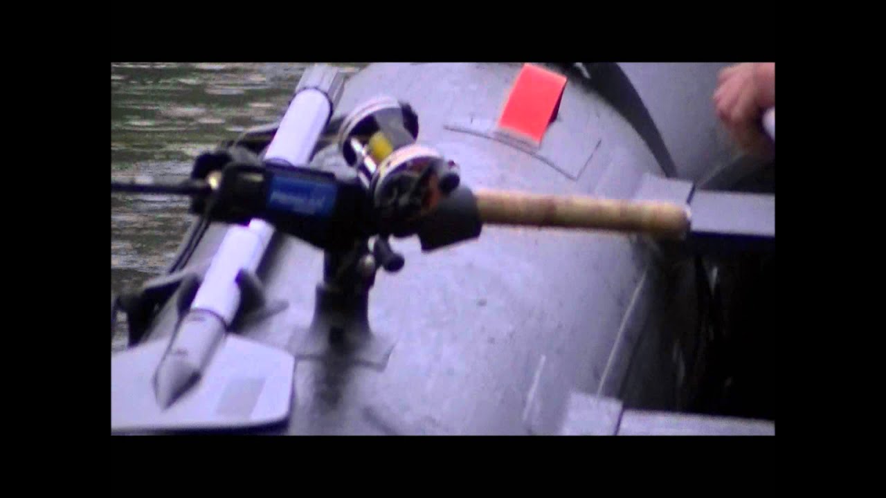 FISHING ROD HOLDER FOR INFLATABLE BOATS - YouTube