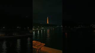 La Tour Eiffel #eiffeltower #slowliving #night #paris #dream #calmvlog #flowers #parismood