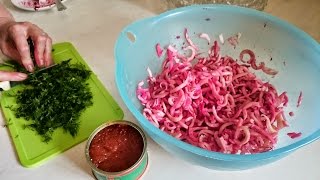 Салат с кальмарами Рецепт с икрой как приготовить салат с кальмарами вкусно на праздничный стол