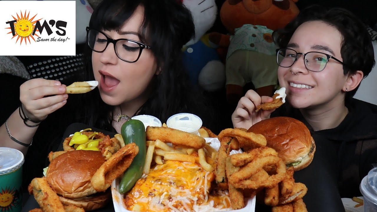 CHILI CHEESE FRIES, BURGERS, ONION RINGS, ZUCCHINI MUKBANG