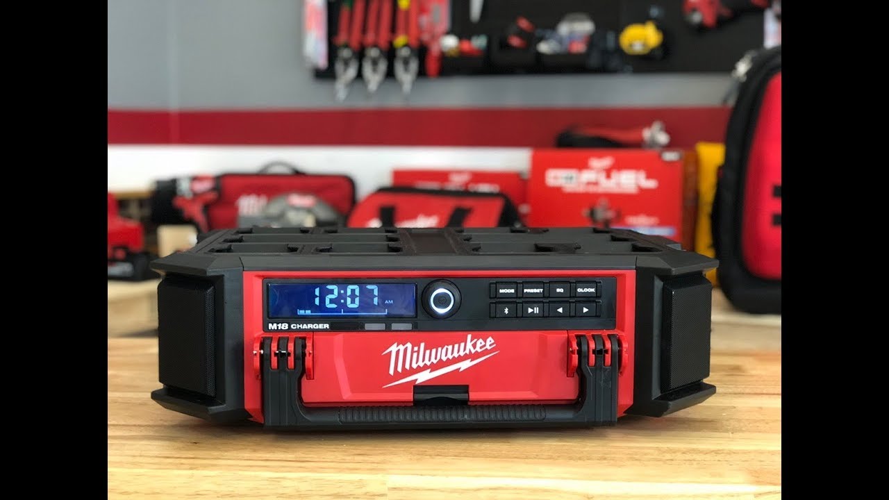 NEW MILWAUKEE M18 PACKOUT RADIO + CHARGER! YouTube