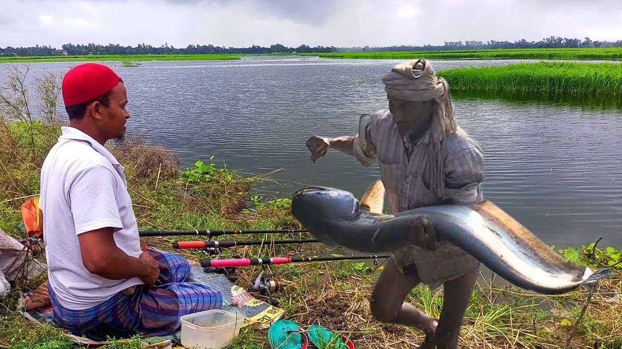 How to catchFISH ।  Best Fishing Video | Traditional Carp Fish Catching In Mud Water River