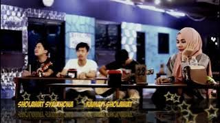 sholawat syaikhona cewek jilbab pink manis heran dengan pria bermain gitar biola suara merdu