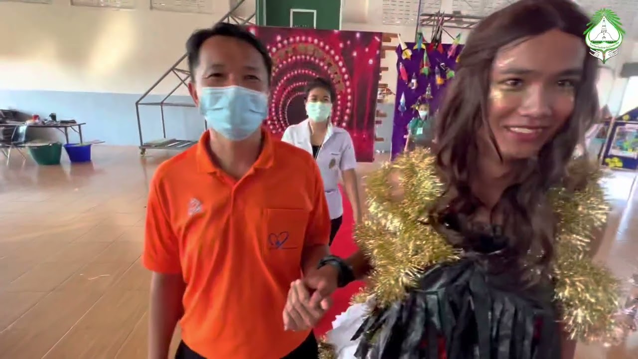 กิจกรรมออกแบบชุดรีไซเคิล :โรงเรียนโสตศึกษาจังหวัดนครปฐม