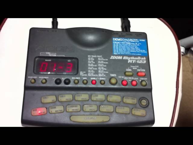 リズムマシン ZOOM RT-123の使い方説明 - YouTube