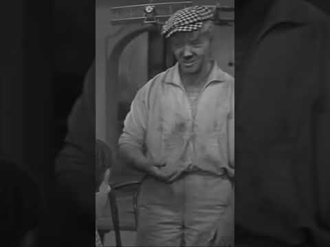 'На именинах у архиерея были?' #shorts // 'Золотой теленок', 2 серия.