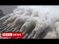 China floods: World's biggest dam nears capacity - BBC News