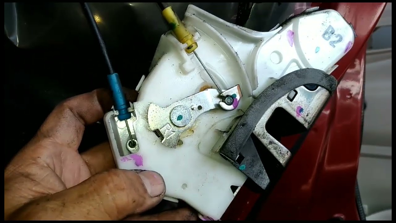 installing car central locking system at Suzuki ertiga 2015 ||klinika motorista garage (DIY)🔧🔩