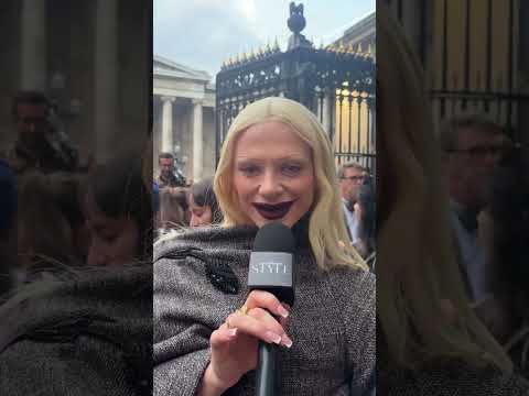 The fashion crowds'
