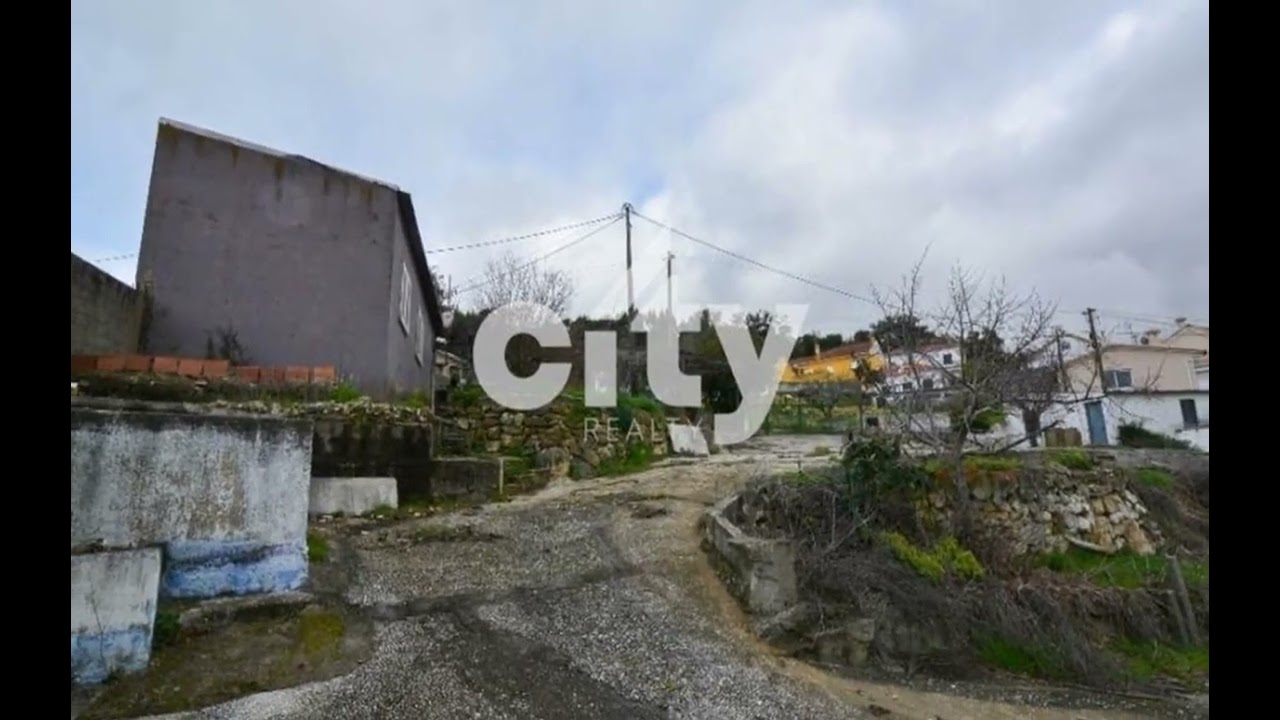 Terreno Urbano de 1000 m² em Loures com Vista Magnífica