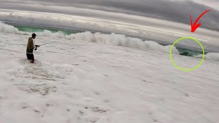 ESCUTEI O GRITO E SAIU ARRASTANDO, PARECIA UM TRATOR! Pesca de praia