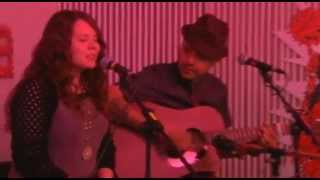 Jesse & Joy - ¡Corre! en "Yu, No te pierdas nada" (Madrid, España)