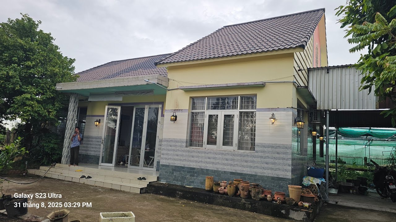 TẬP 3402:Nhà Vườn Nghĩ Dưỡng,Có Thổ Cư Mặt Tiền Đường Nhựa(30,5x70M2)