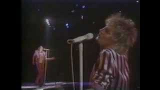 Watch Rod Stewart If Loving You Is Wrong I Dont Want To Be Right Live video