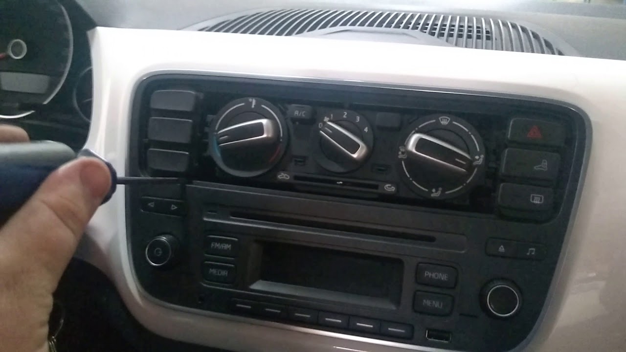 removendo rádio original up