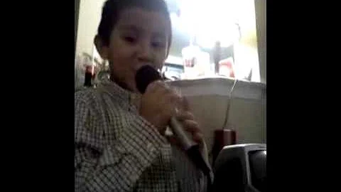 Thomas singing adele!