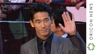 小林直己、サイン攻めにも優しく神対応　広瀬アリス｢映画のすばらしさ届けたい｣『第32回東京国際映画祭』