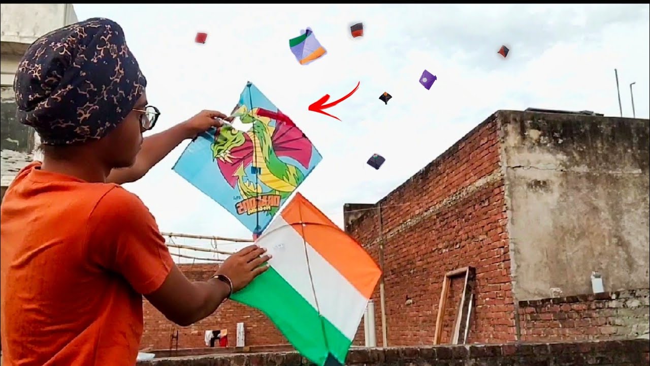 How To Catch Others Kite With Plastic Kite By Cutting 🪁 Kite Looting
