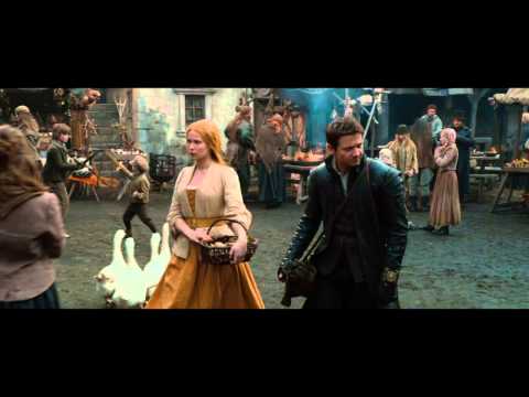 hansel-&-gretel:-witch-hunters---"marketplace"-clip