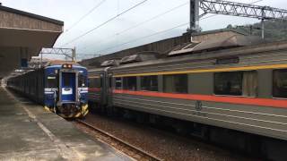 20160313_407次自強號&4172次區間車@猴硐站