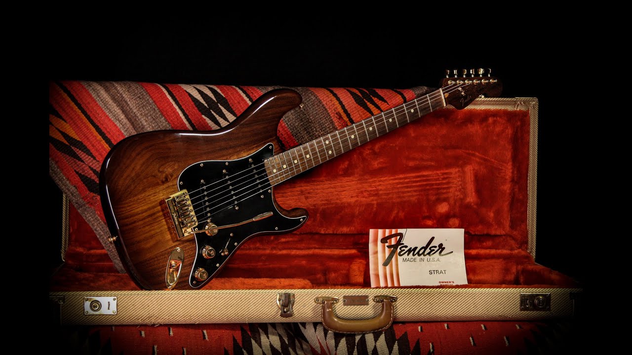 1982 Fender STRAT "Walnut"