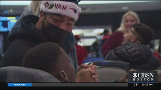 Kyle Van Noy Hosts Christmas Party For Foster Children In Need
