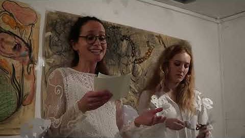 Lavinia Singer and Eleanor Wilders - Camarade