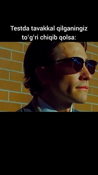 Bir ayol shoxda otiradi Erotik elementlar bilan oyin