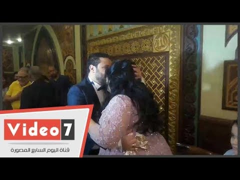 شاهد قبلات شيماء سيف وزوجها بعد عقد قرانهم