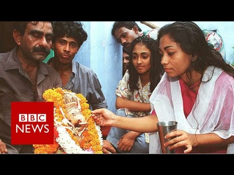 The ‘milk miracle’ that brought India to a standstill - BBC News