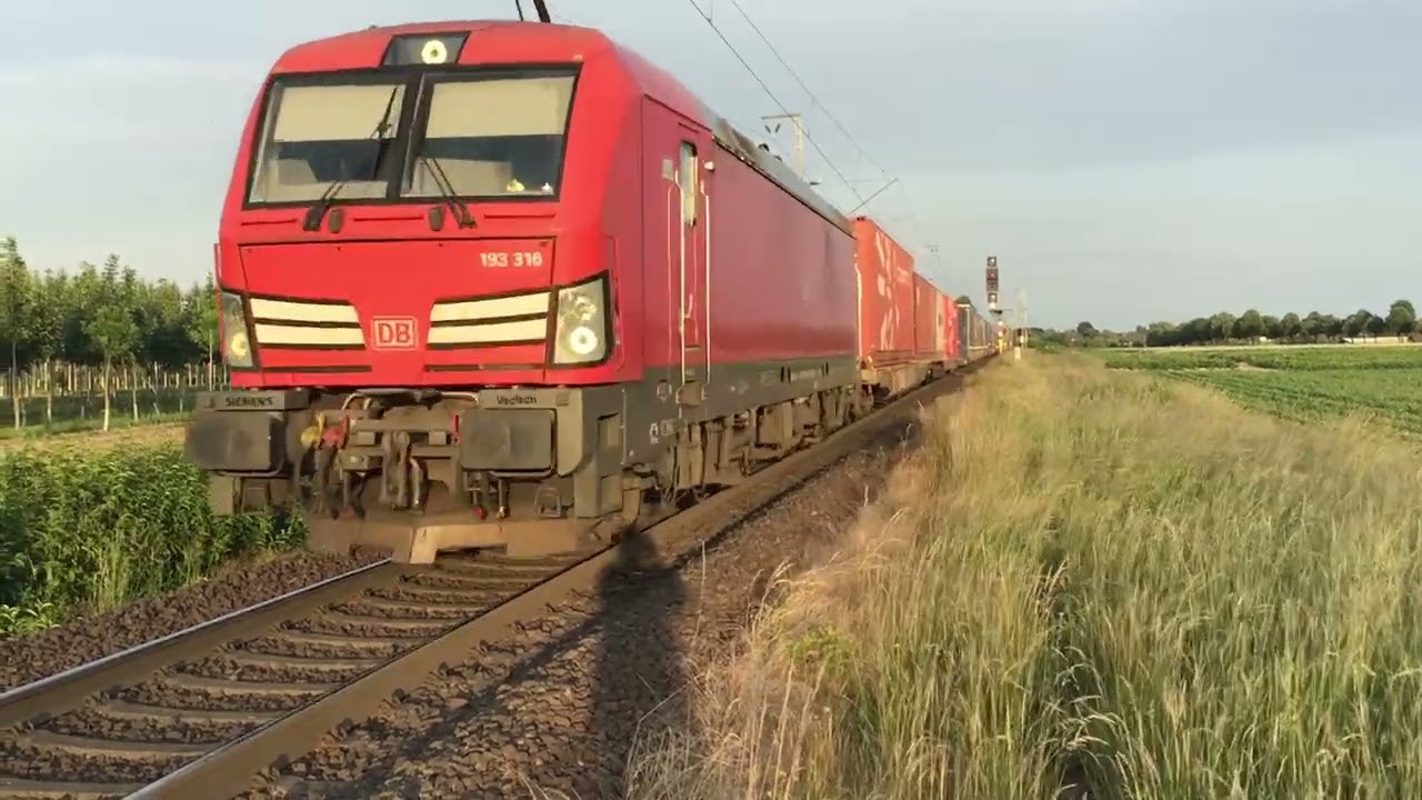 193 316 (Vectron Locomotive) DB-Cargo With Container/Intermodal Train at Breyell Germany 12.6.2022👍🚂